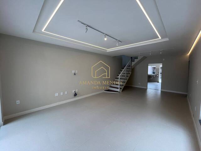 Casa para Venda em Cabo Frio - 5