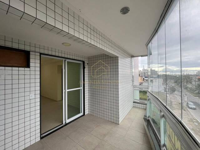 #64 - Apartamento para Venda em Cabo Frio - RJ